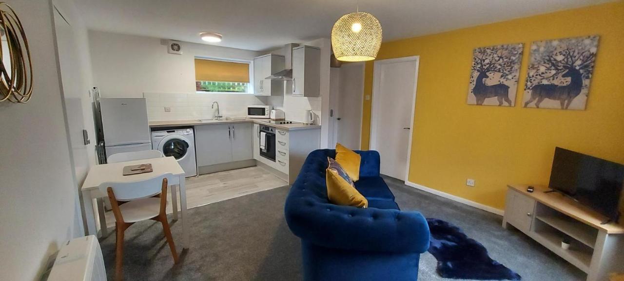 The Tackeroo Suite Hednesford 外观 照片